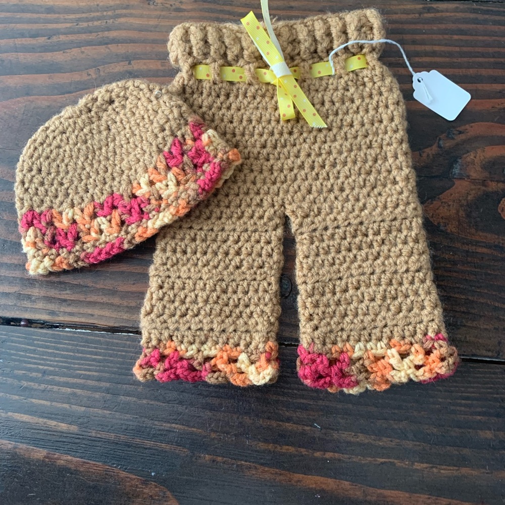 Adorable Crocheted Newborn Outfit